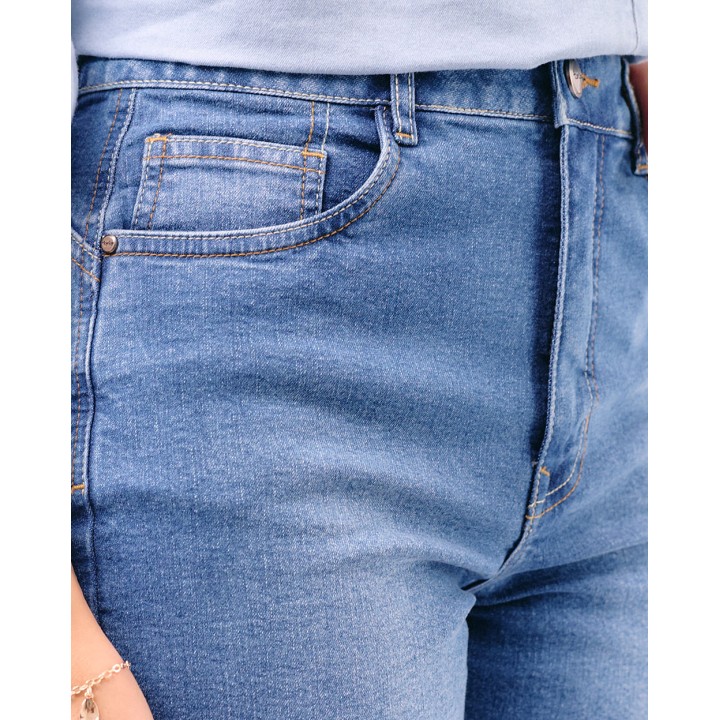 Bermuda Mujer Itzel Total Bleach