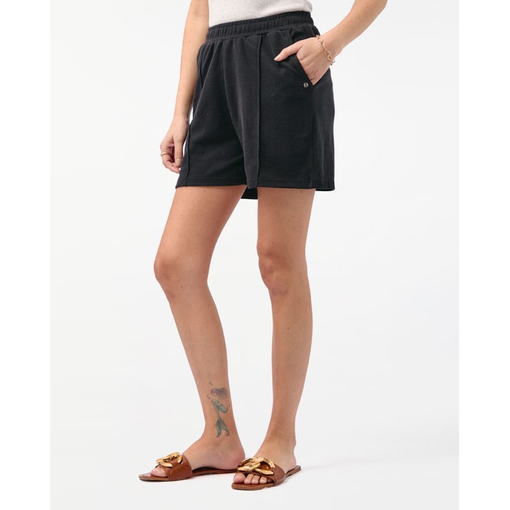 Short Mujer Ariana Negro